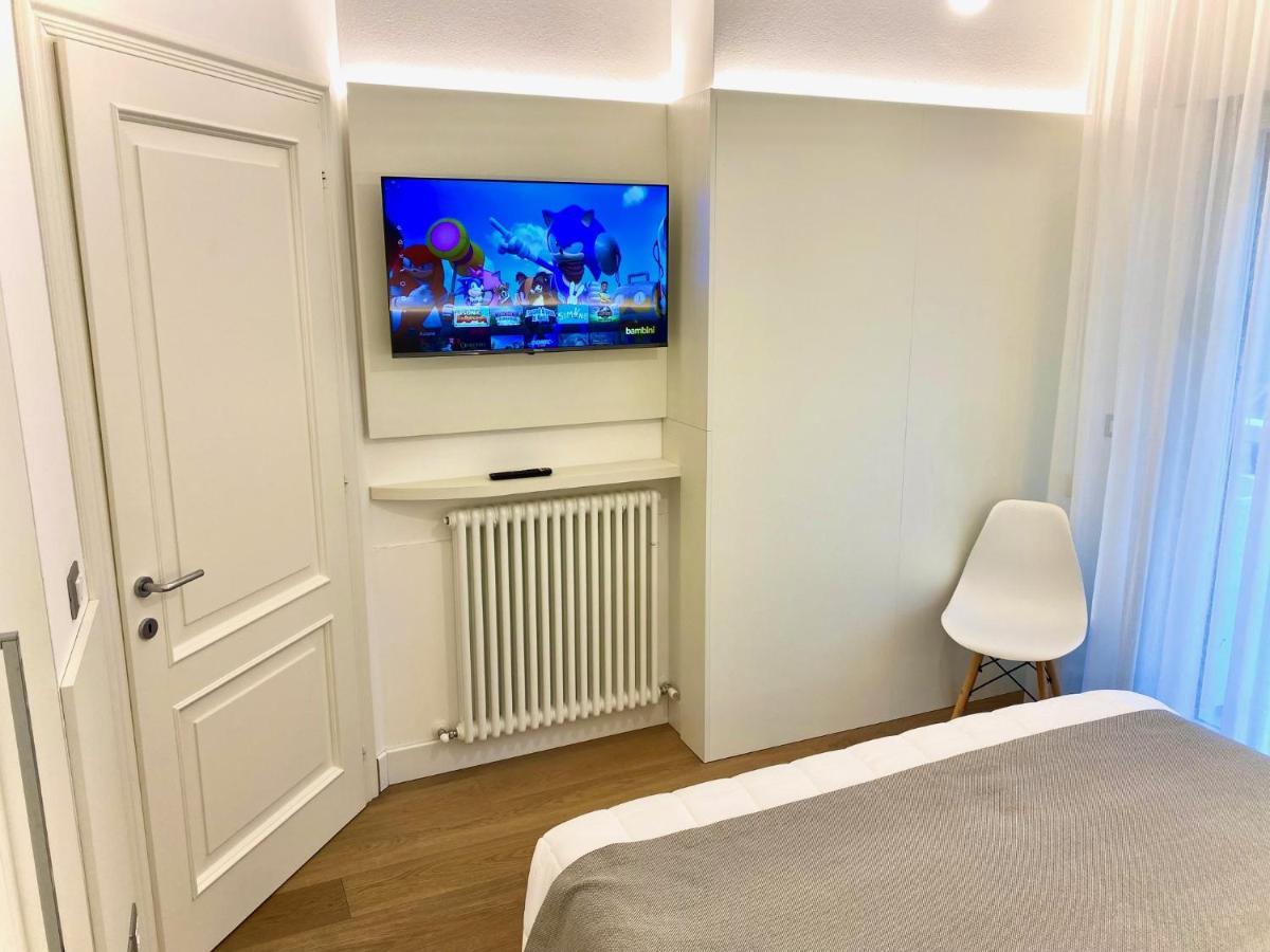 Appartamento Fronte Mare Villa Lory لينانو سابيادورو المظهر الخارجي الصورة