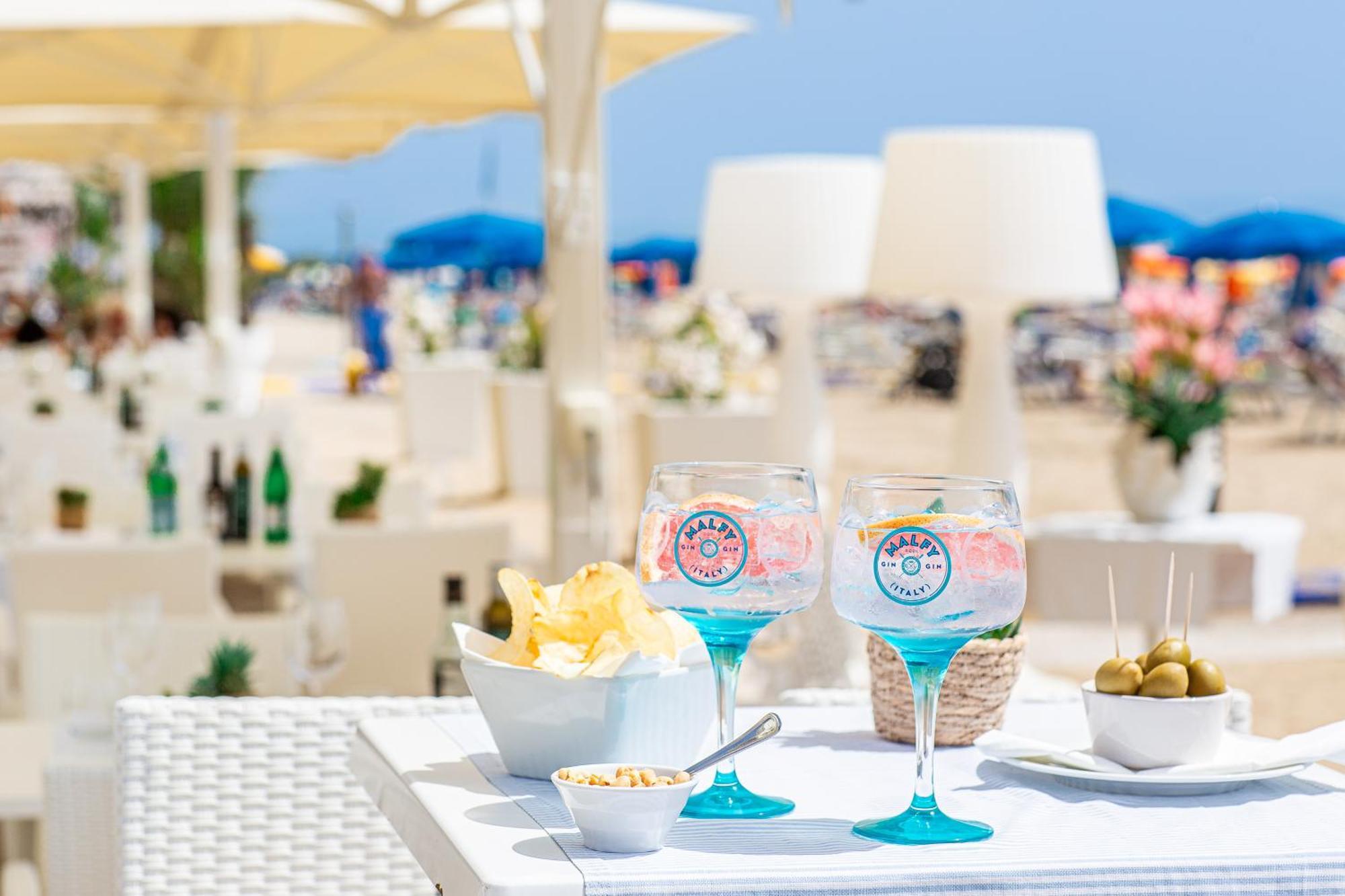 Appartamento Fronte Mare Villa Lory لينانو سابيادورو المظهر الخارجي الصورة
