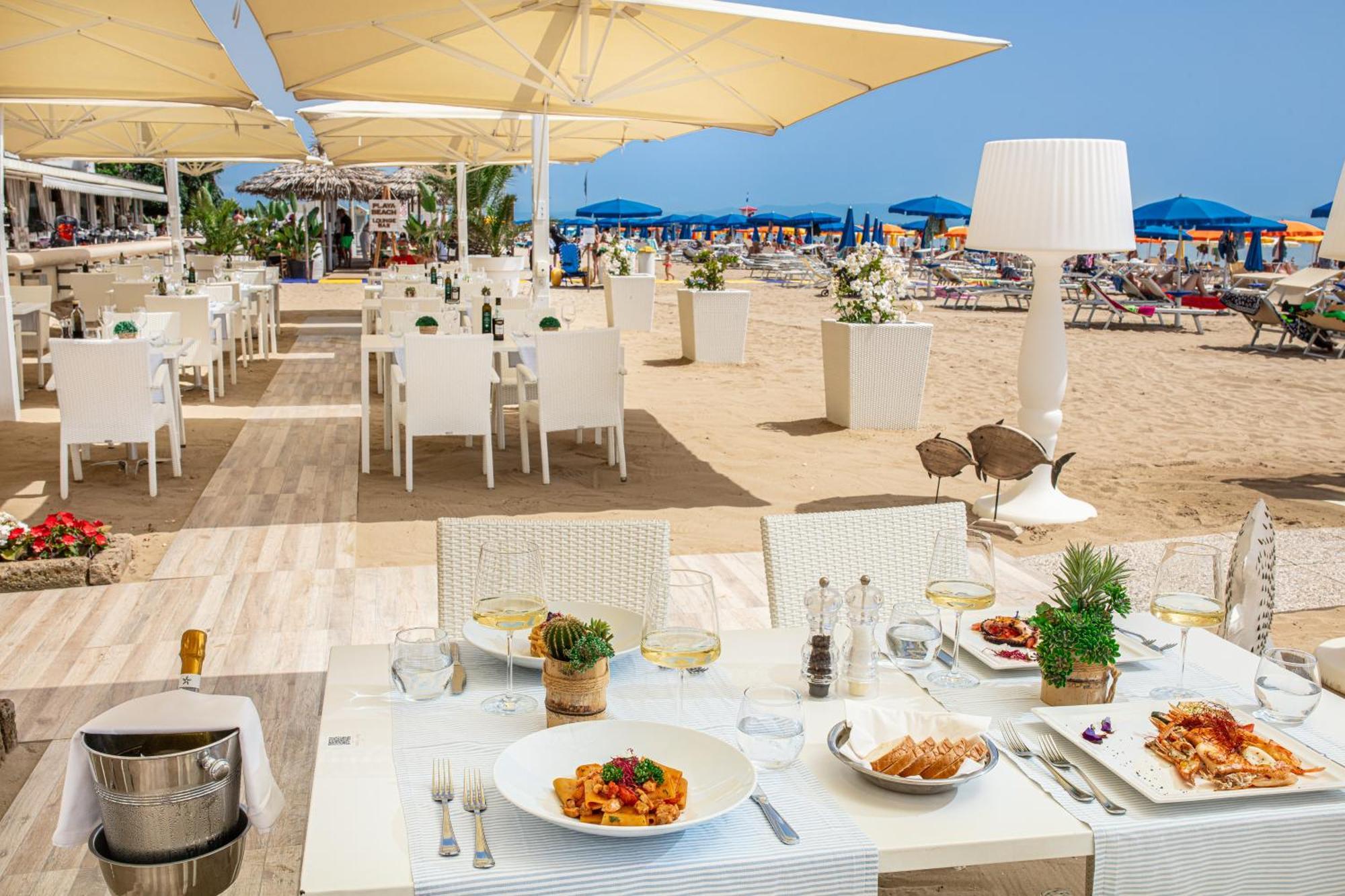 Appartamento Fronte Mare Villa Lory لينانو سابيادورو المظهر الخارجي الصورة